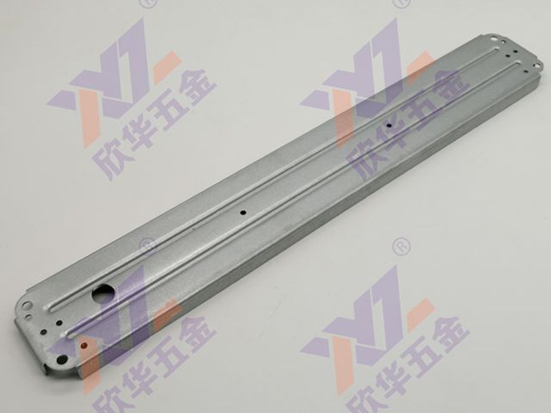 五金沖壓加工時(shí)模具爆裂原因分析